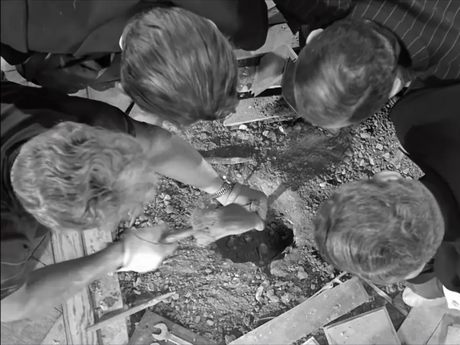 The Perfect Crime (Film): Rififi and Its Imitators slide 36